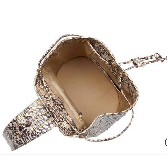 🔹️BRAHMIN🔹 ALLIE Evolved Melbourne Sling Backpack Leather Drawstrin NWT!! ✨️🤎 - Picture 4 of 9